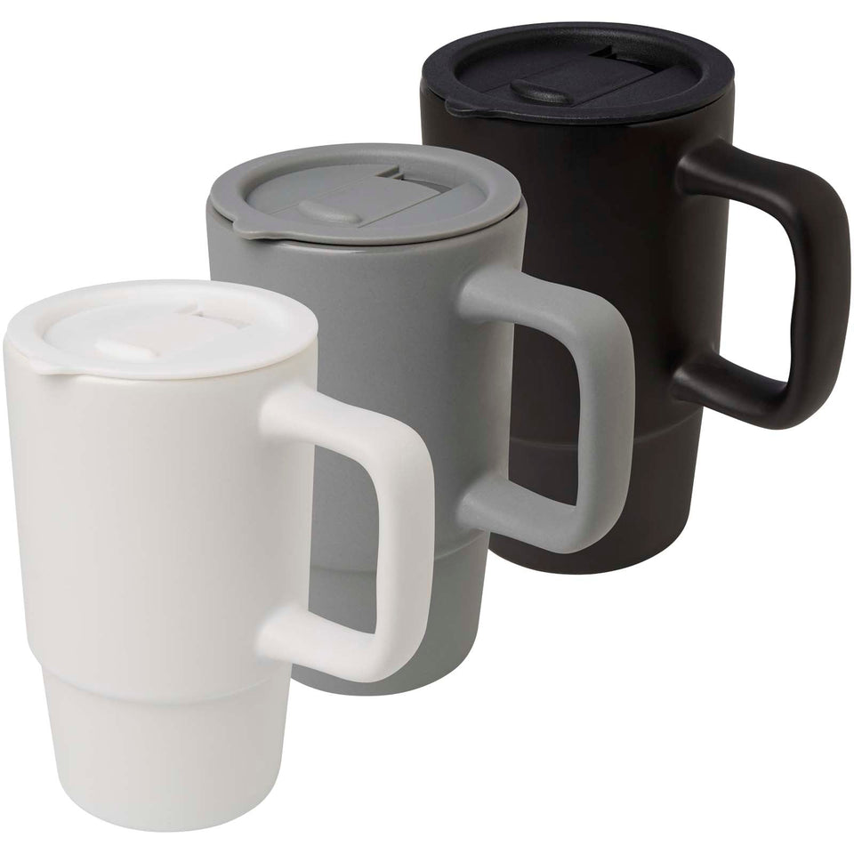 Tazza in ceramica da 450 ml con coperchio in plastica Carter personalizzato con logo - Pubblienne