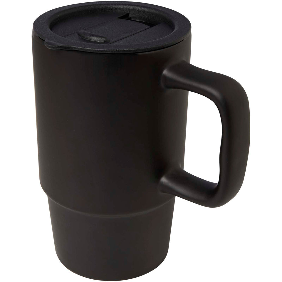 Tazza in ceramica da 450 ml con coperchio in plastica Carter personalizzato con logo - Pubblienne