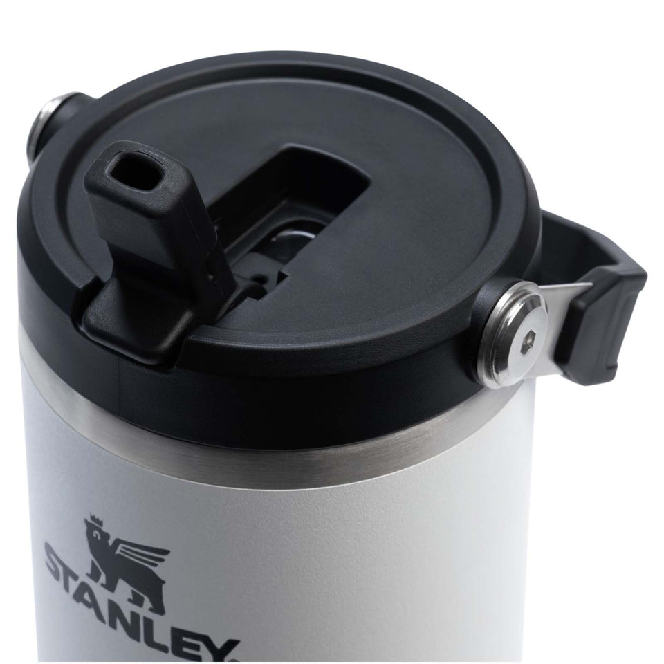 Bicchiere isolato Stanley IceFlow™ 2.0 da 890 ml in acciaio inox con cannuccia ribaltabile personalizzato con logo - Pubblienne