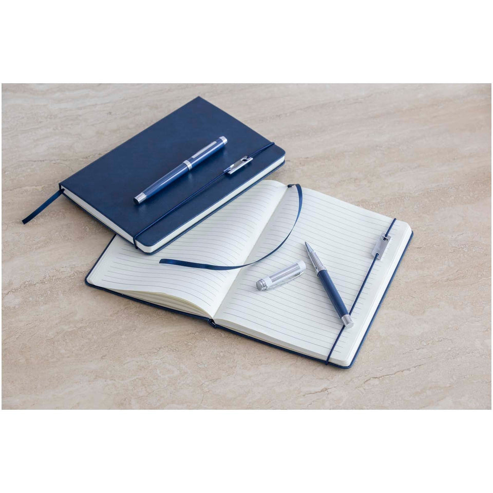 Set con blocco note formato A5 con copertina rigida e penna roller Legato Elegance personalizzato con logo - Pubblienne