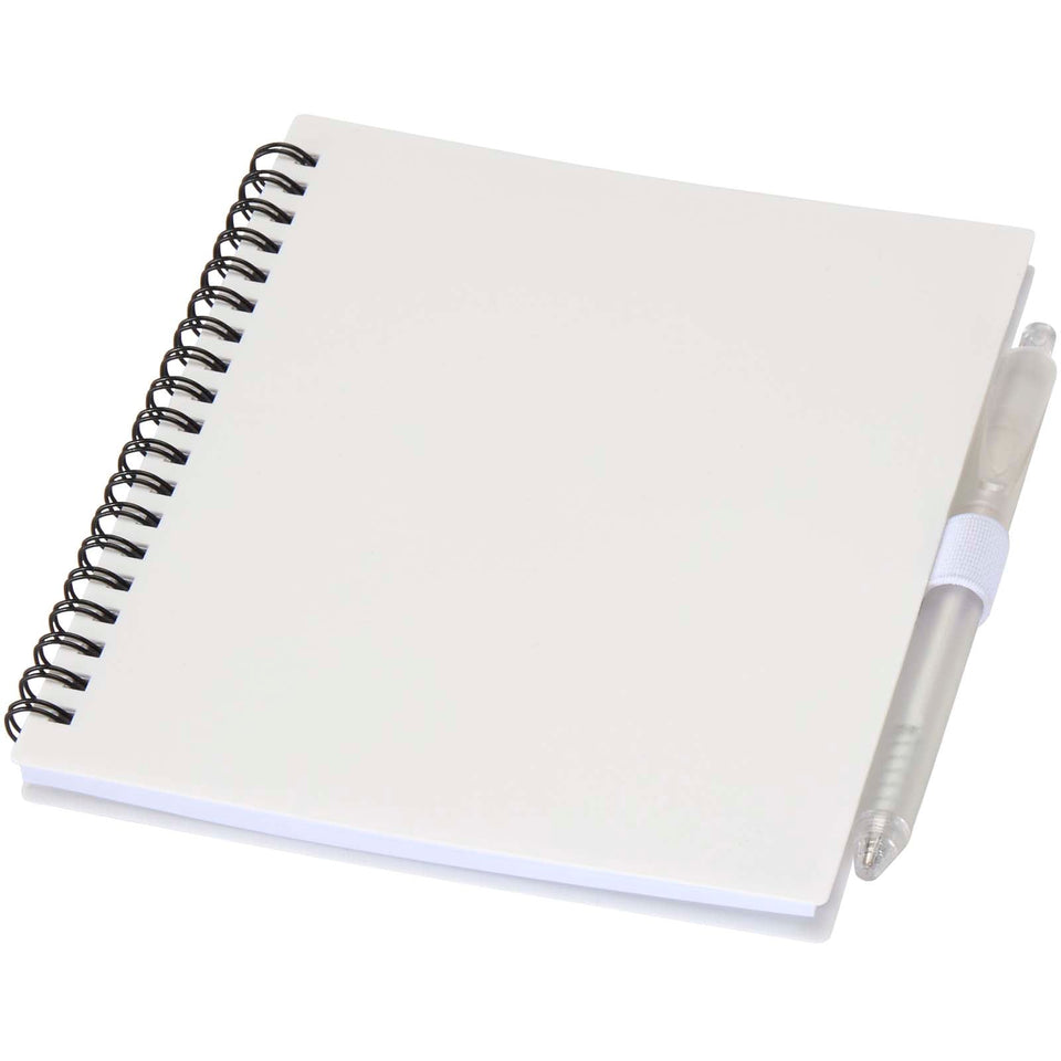 Set di blocco note con copertina morbida in plastica riciclata e penna a sfera (inchiostro blu) Niove personalizzato con logo - Pubblienne