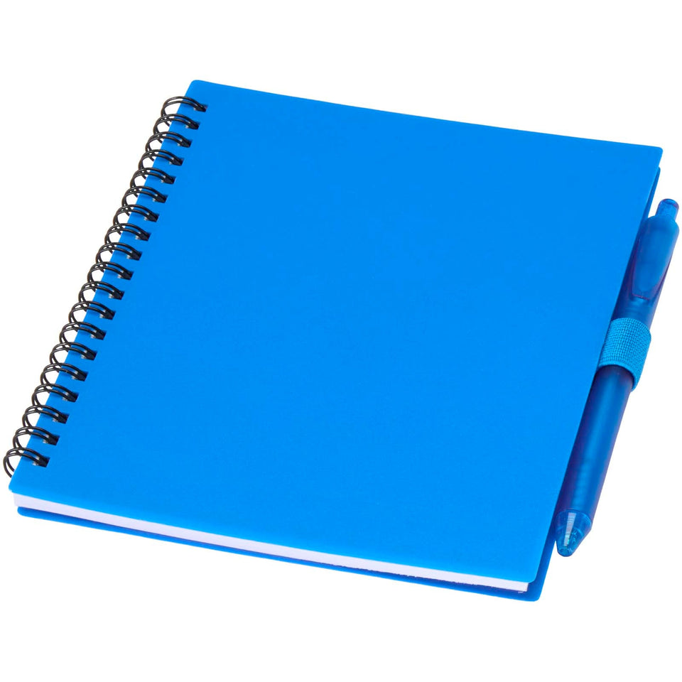 Set di blocco note con copertina morbida in plastica riciclata e penna a sfera (inchiostro blu) Niove personalizzato con logo - Pubblienne