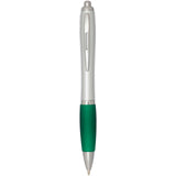 Penna a sfera in plastica riciclata certificata RCS con fusto argentato e impugnatura colorata (inchiostro nero) Nash personalizzato con logo - Pubblienne