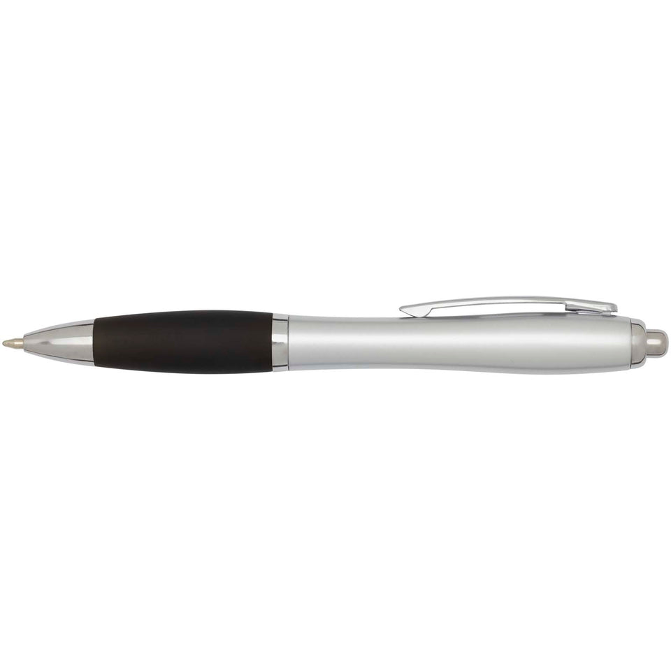 Penna a sfera in plastica riciclata certificata RCS con fusto argentato e impugnatura colorata (inchiostro nero) Nash personalizzato con logo - Pubblienne