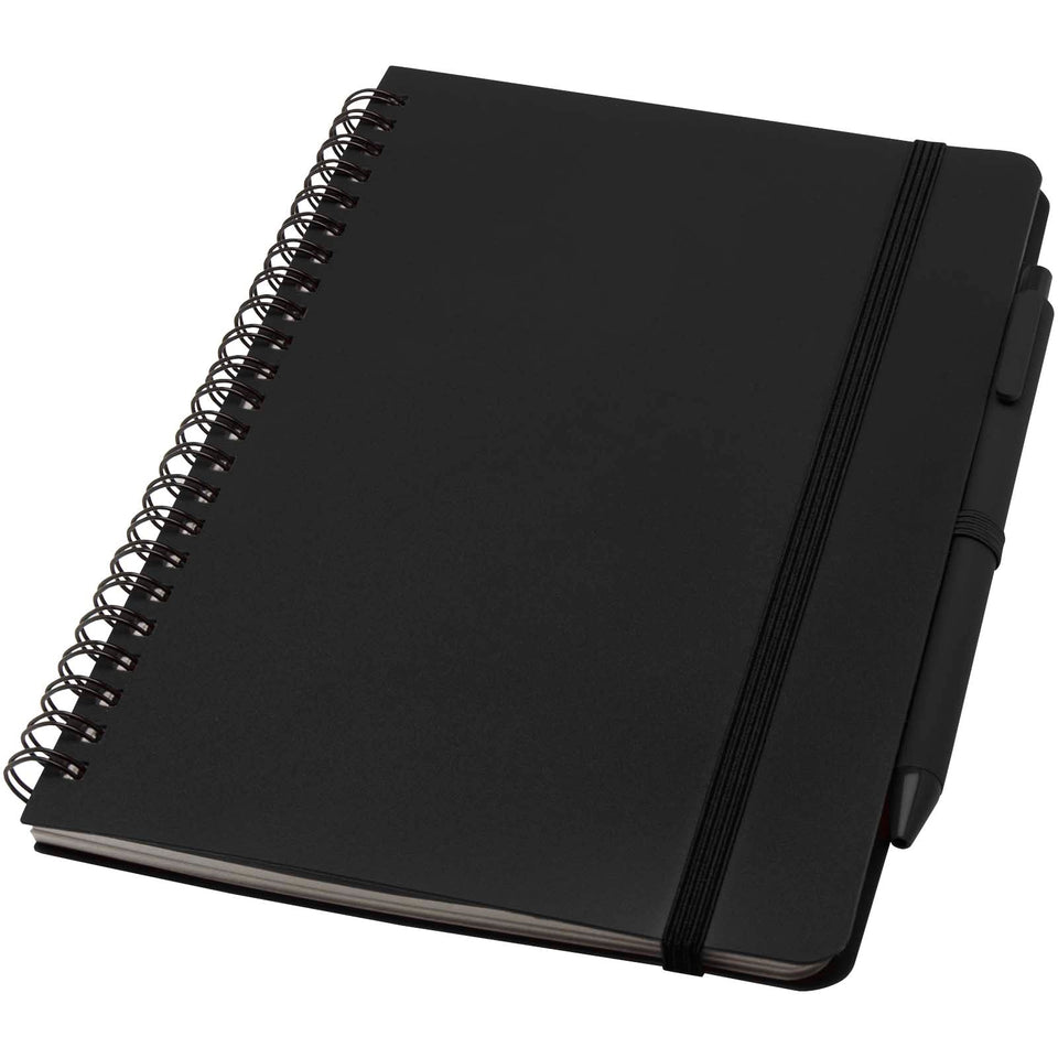 Blocco note formato A5 con copertina rigida in plastica recuperata in prossimità degli oceani e penna a sfera Thalaasa (inchi personalizzato con logo - Pubblienne