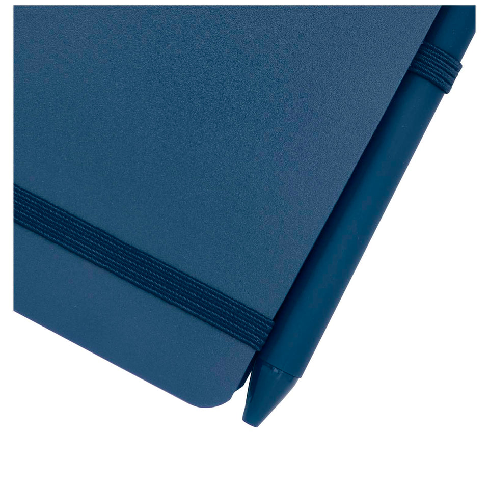 Blocco note formato A6 con copertina rigida in plastica recuperata in prossimità degli oceani e penna a sfera Thalaasa (inchi personalizzato con logo - Pubblienne