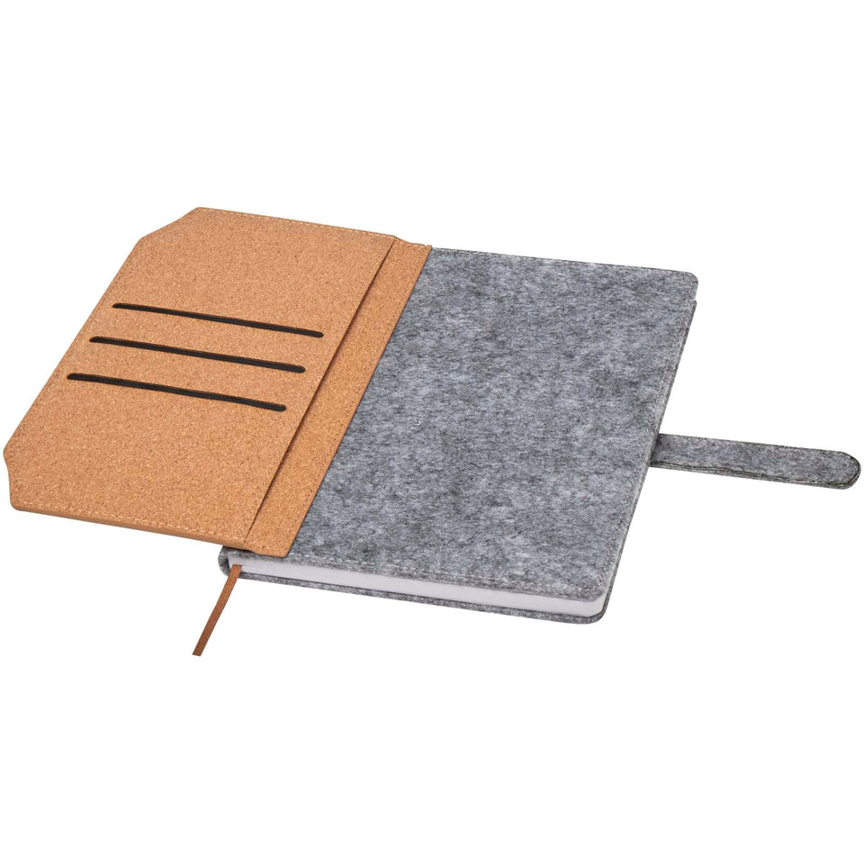 Blocco note formato A5 in sughero e feltro riciclato Viviana personalizzato con logo - Pubblienne