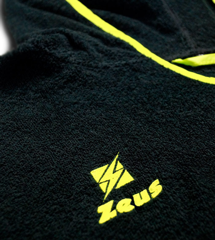 https://www.zeusport.it/public//prodotti/1183_2_dettaglio-poncho-swim.jpg