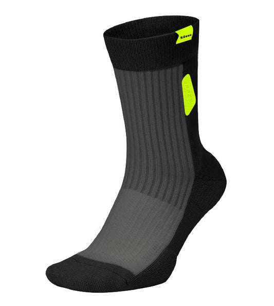 https://www.zeusport.it/public/prodotti/1188_2_calza%20walk%20nera.jpg
