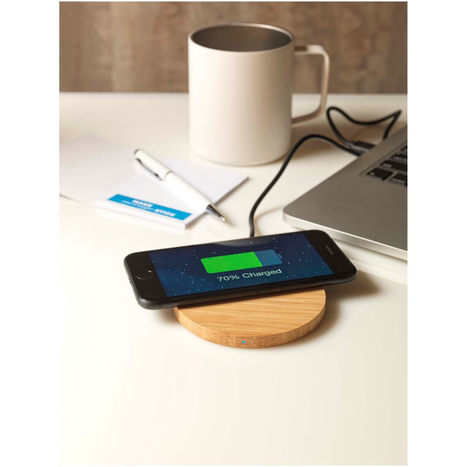 Stazione di ricarica wireless in bambù da 15 W Essence personalizzato con logo - Pubblienne