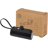 Power bank Tipo-C da 5.000 mAh e 10 W in plastica riciclata con supporto ribaltabile integrato e cavo 2 in 1 Alnair personalizzato con logo - Pubblienne