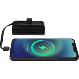 Power bank Tipo-C da 5.000 mAh e 10 W in plastica riciclata con supporto ribaltabile integrato e cavo 2 in 1 Alnair personalizzato con logo - Pubblienne