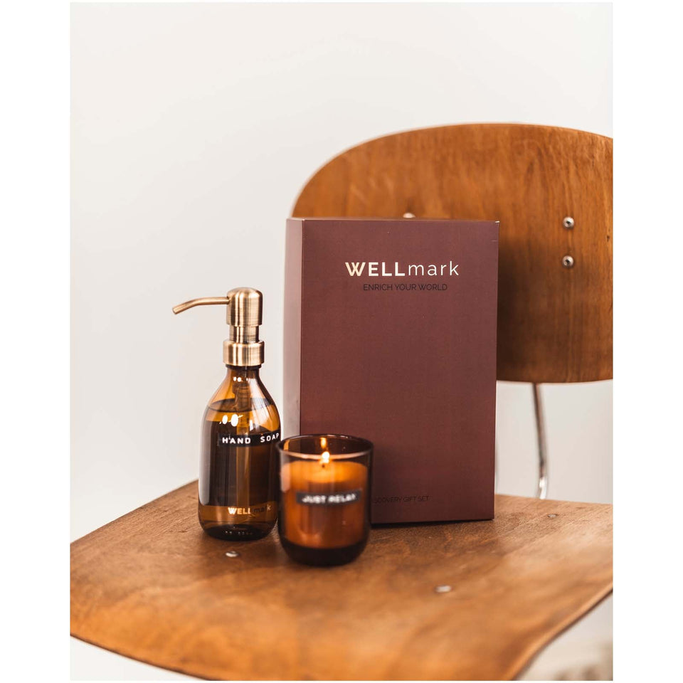Set di dispenser di sapone per le mani da 250 ml e candela profumata da 150 g Wellmark Discovery personalizzato con logo - Pubblienne