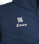 https://www.zeusport.it/public//prodotti/1346_1_giubbotto%20smanicato%20mykonos%20blu%20dettaglio1.jpg