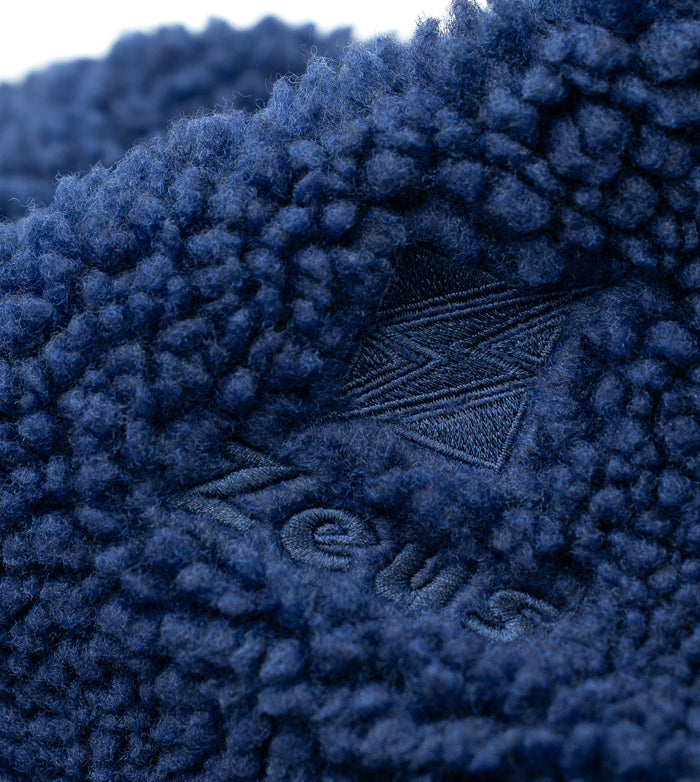 https://www.zeusport.it/public//prodotti/1638_1_felpa-teddy-blu-dettaglio-01.jpg