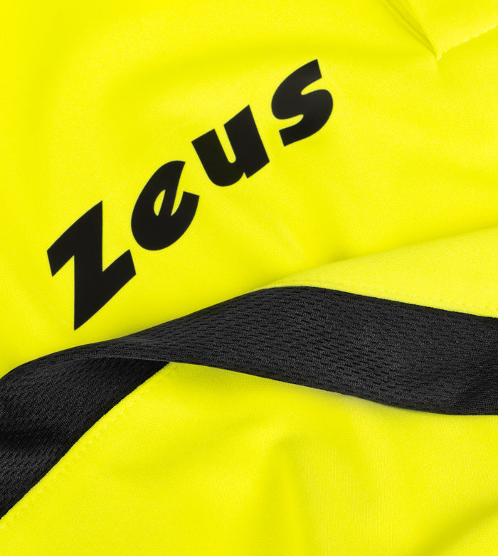 https://www.zeusport.it/public//prodotti/1640_47_1640_47_polo-start-giallo-fluo-dettagli_02.jpg