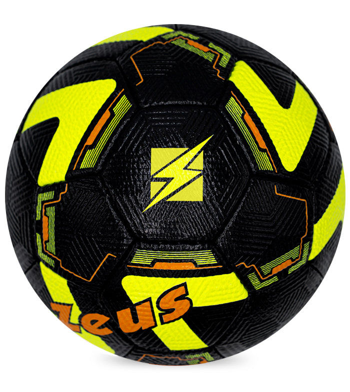 https://www.zeusport.it/public//prodotti/1646_232_Pallone-street-01.jpg