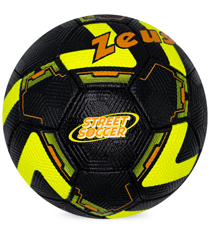 https://www.zeusport.it/public//prodotti/1646_232_Pallone-street-02.jpg