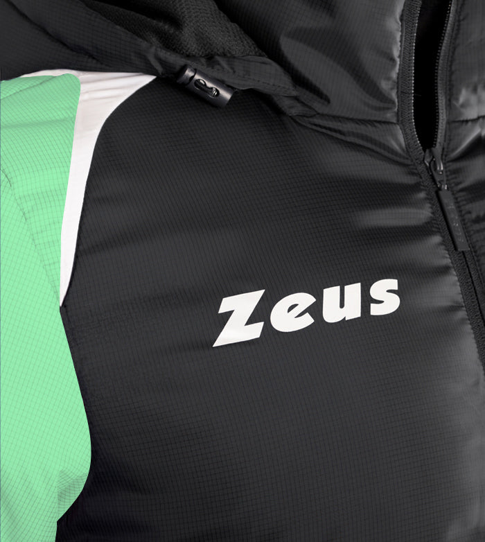 https://www.zeusport.it/public//prodotti/1766_318_Giubbotto%20Victoria%20menta%20nero%20dettaglio-01.jpg