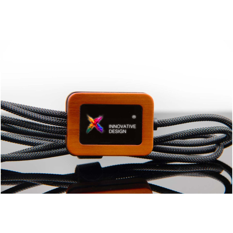 Cavo di ricarica 5 in 1 da 40 W in rPET riciclato con logo luminoso e custodia quadrata in legno SCX.design C38 personalizzato con logo - Pubblienne