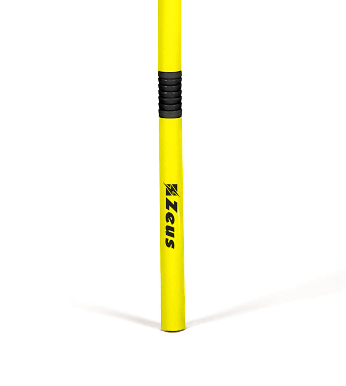 https://www.zeusport.it/public//prodotti/689_107_set-corner-flag-new-02.jpg