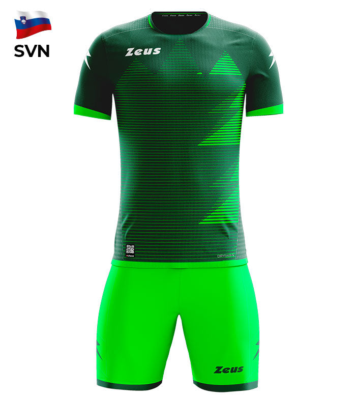 https://www.zeusport.it/public/prodotti/800_227_KIT-MUNDIAL-SLOVENIA-FLAG.jpg