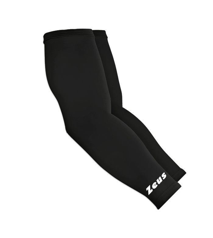 https://www.zeusport.it/public/prodotti/858_2_MANICOTTI-NERO-DEF.jpg